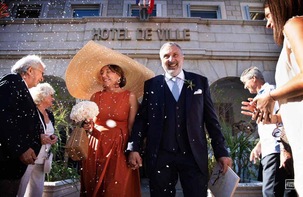 Sortie des mariés Mairie de Porto Vecchio
